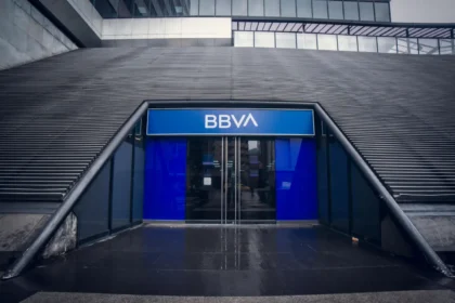 BBVA participó como banco estructurador y colocador en la mayor emisión internacional de deuda de la República de Colombia