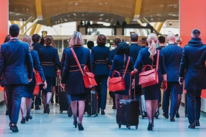 Iberia conmemora el 80 aniversario de las primeras Tripulantes de Cabina de Pasajeros en España