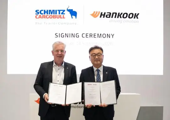 Hankook y Schmitz Cargobull anuncian una alianza estratégica de equipamiento original