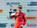 Salim Hanna piloto colombiano a la Academia Ferrari