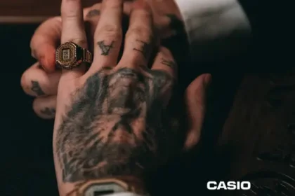 Casio lanza un reloj anillo en colaboración con J Balvin