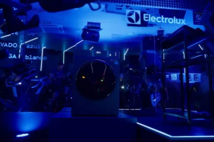 Electrolux lanza su nueva generación de lavadoras a través de una experiencia basada en el movimiento