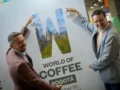 Colombia recibió en Panamá el galardón oficial como sede del World of Coffee 2027